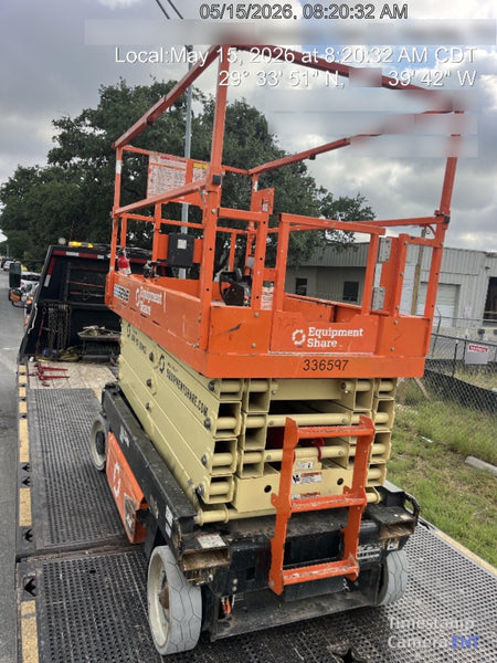 2023 JLG ES3246