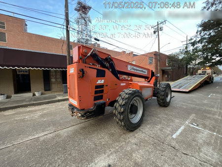 2020 SKYTRAK 8042
