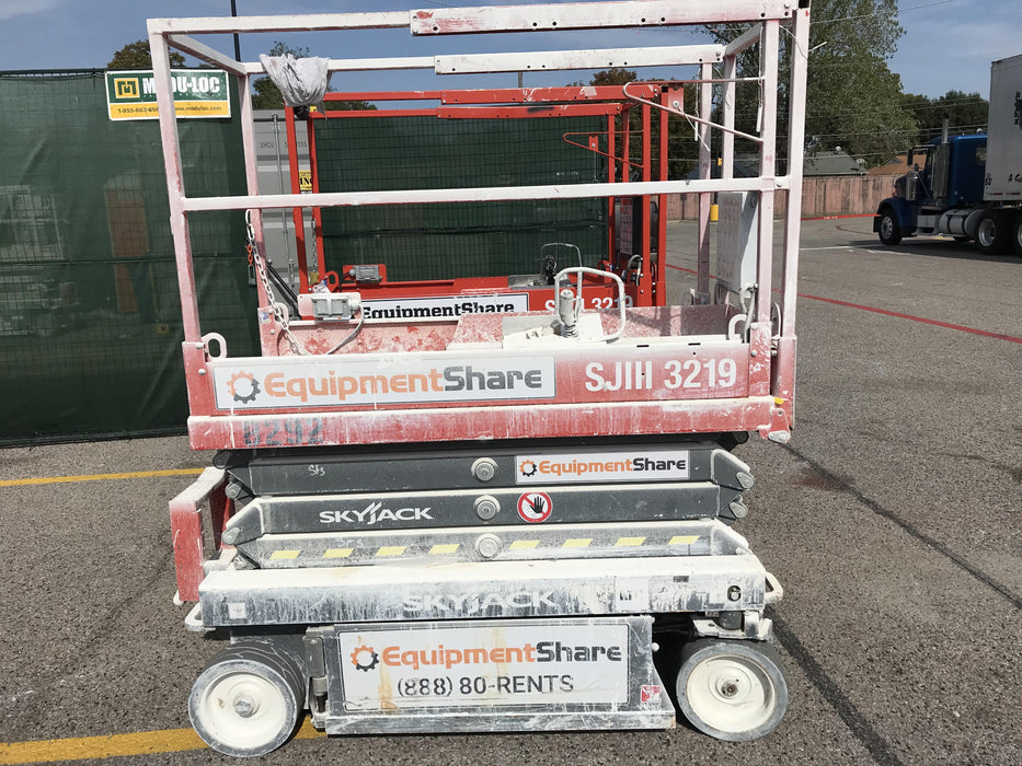 2018 SKYJACK SJIII-3219