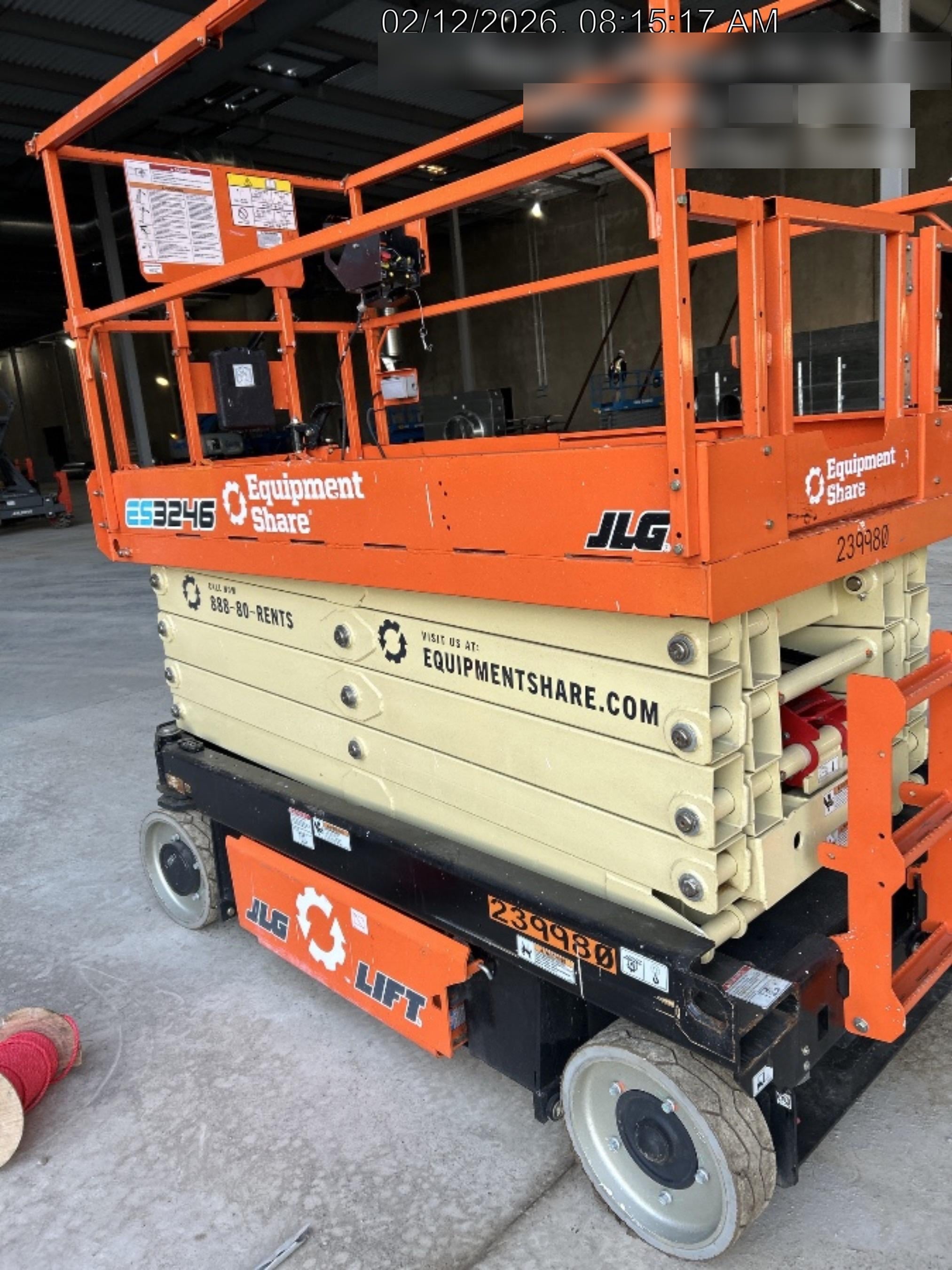 2022 JLG ES3246