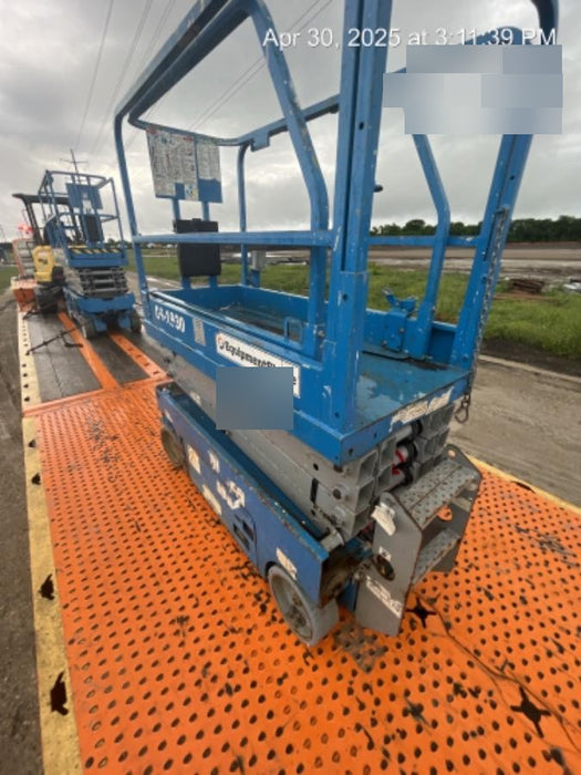 2019 Genie GS-1930 Fixed Rails with Chain Entry