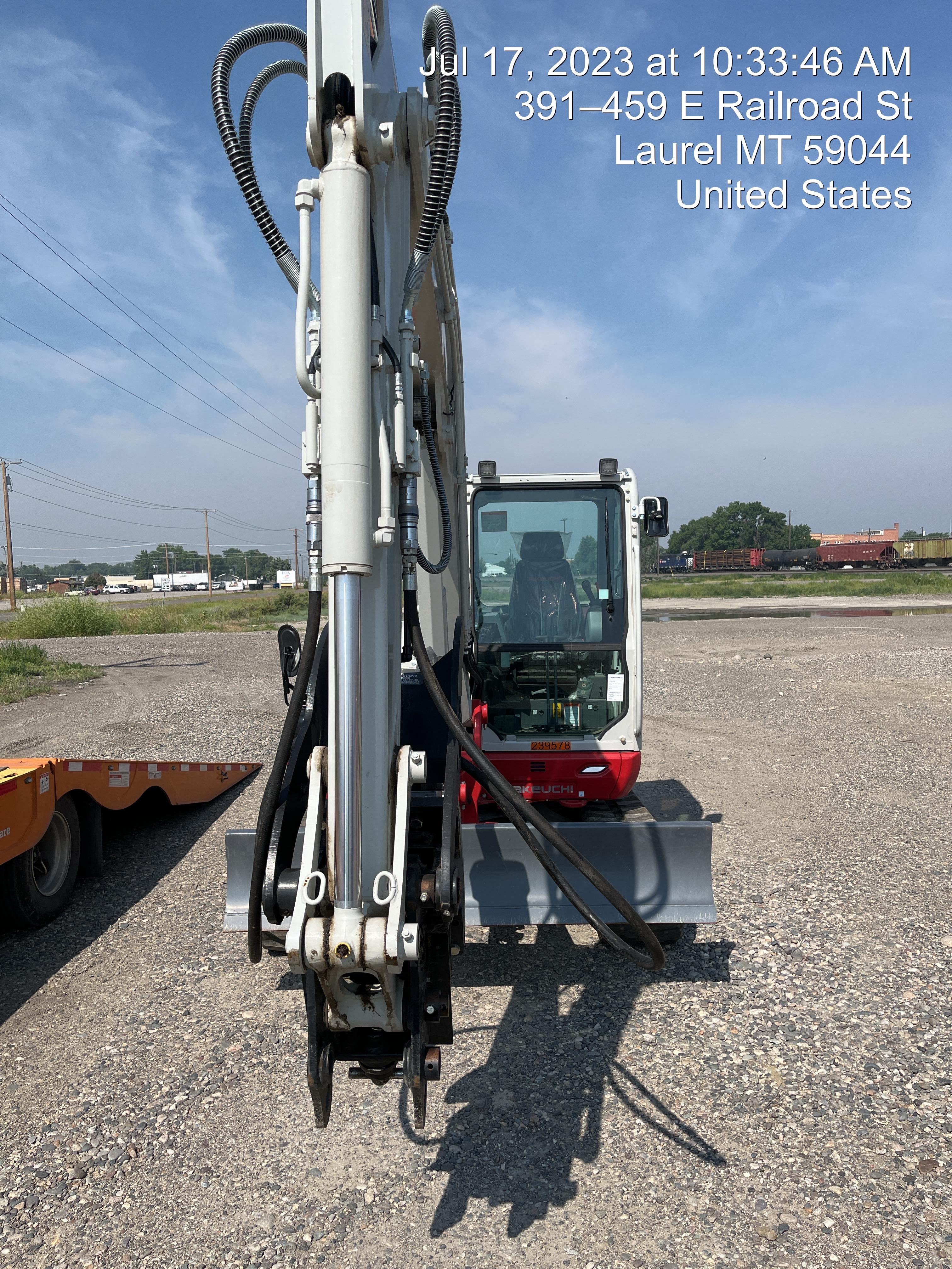 2021 TAKEUCHI TB370CR