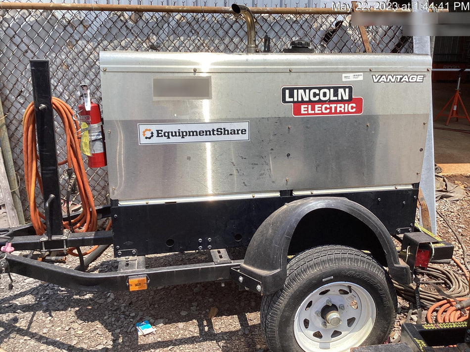 2019 Lincoln Electric Vantage 322 Welder Ready-Pak 3, Two wheel trailer, Fender and Light kit, Cable Rack