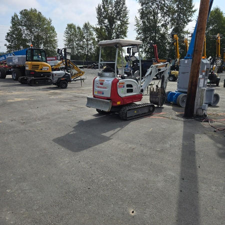 2022 TAKEUCHI TB20e