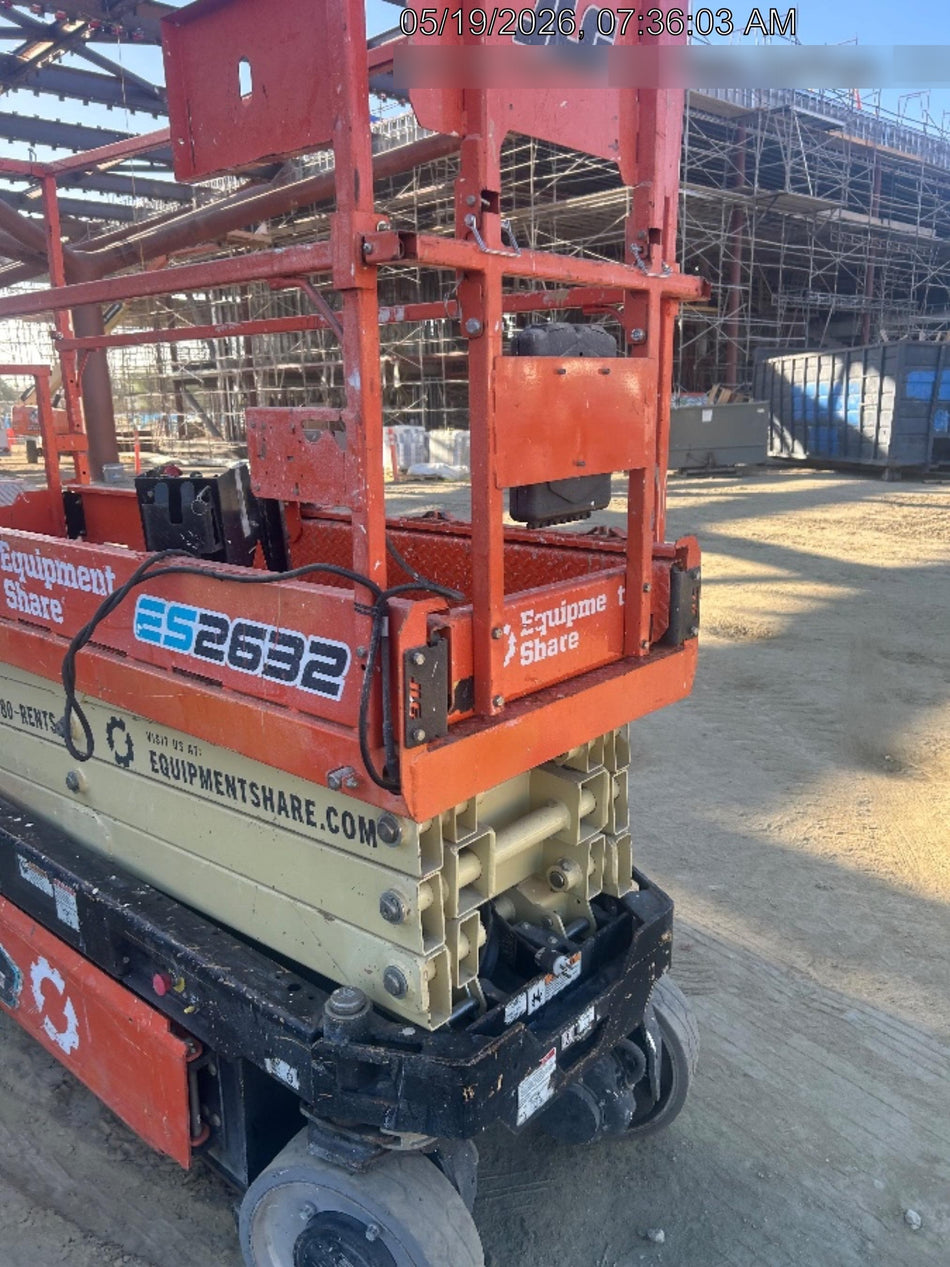 2022 JLG ES2632