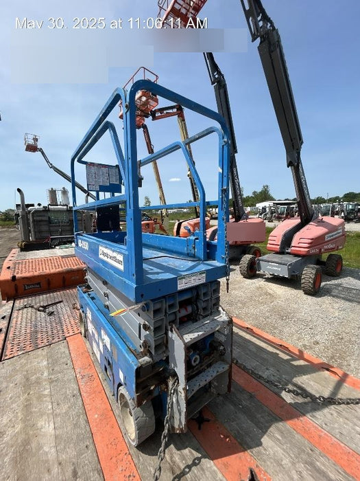 2019 Genie GS-1930 Fixed rails with chain Entry