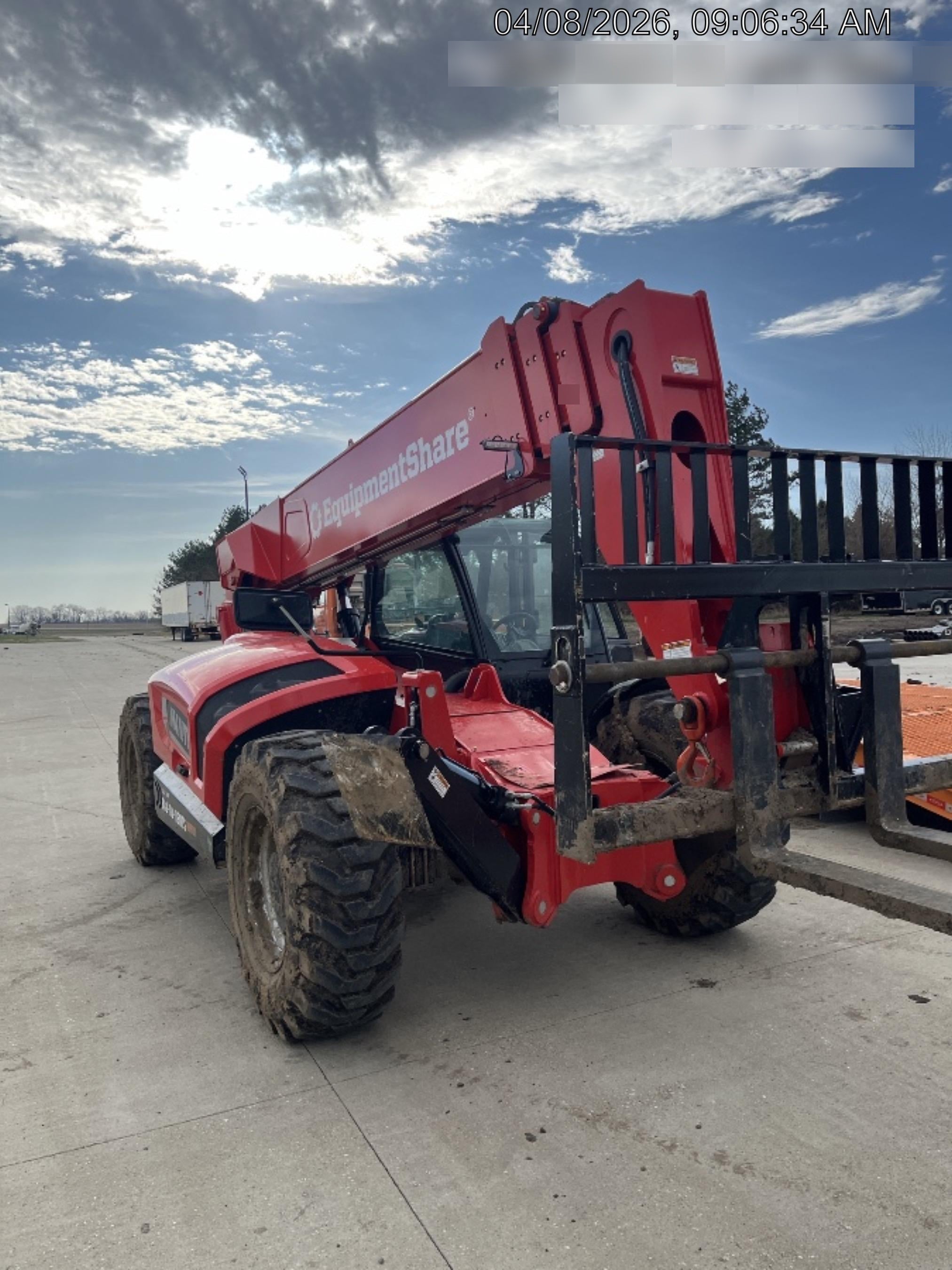 2025 MANITOU MTA1055