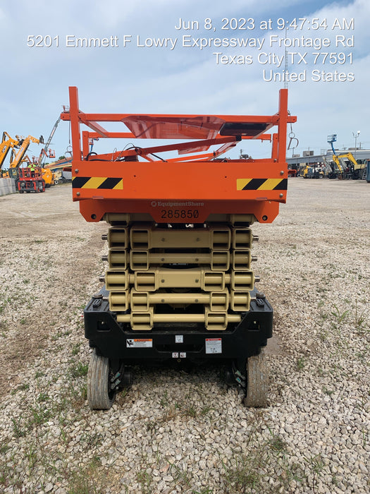 2022 JLG R4045