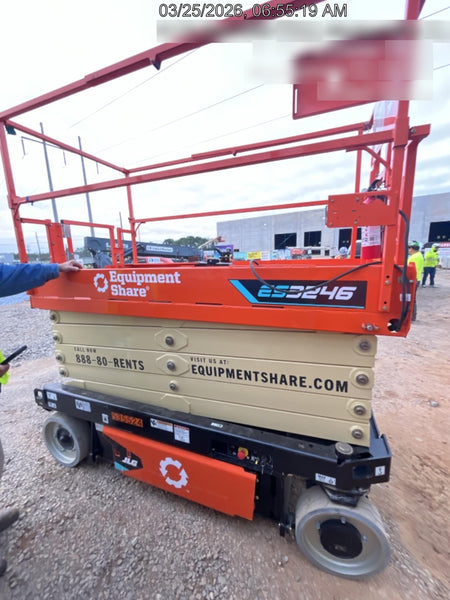 2025 JLG ES3246