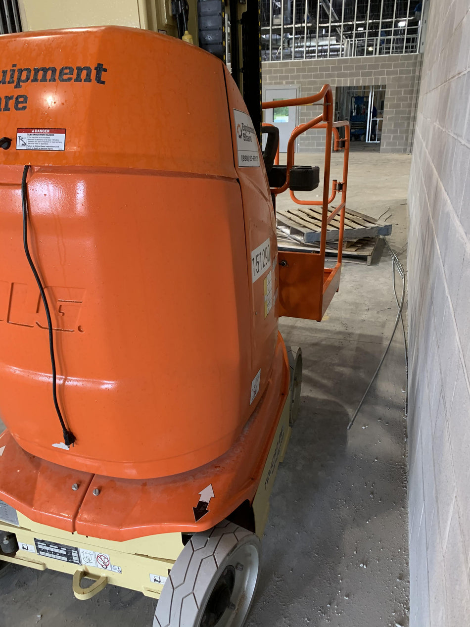 2021 JLG 26E