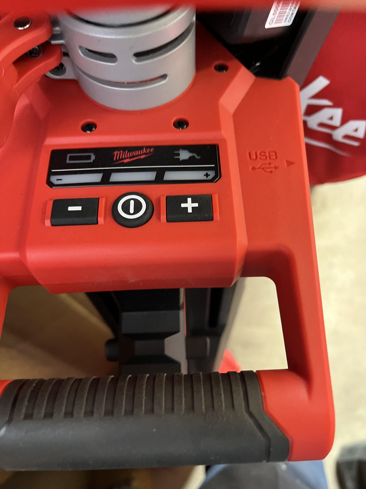 2022 MILWAUKEE 2136-20