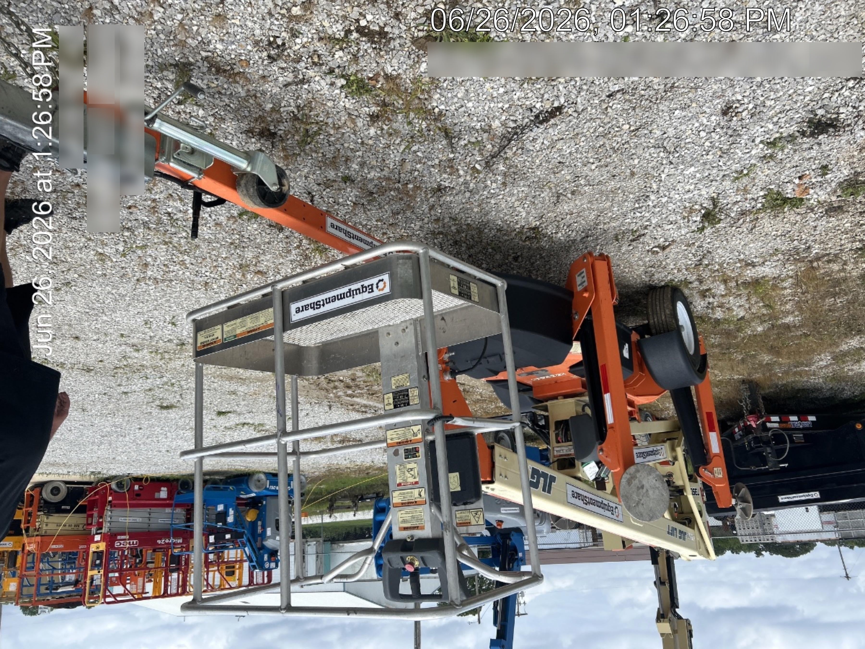 2022 JLG T350