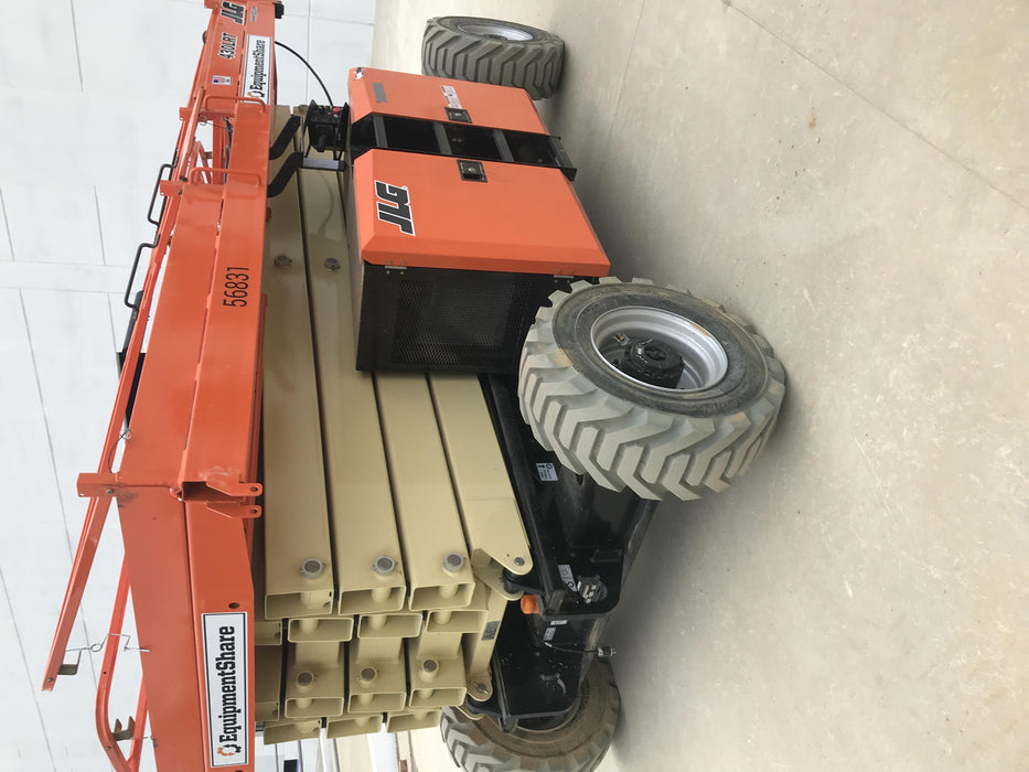 2020 JLG 430LRT