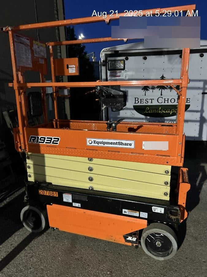 2022 JLG R1932