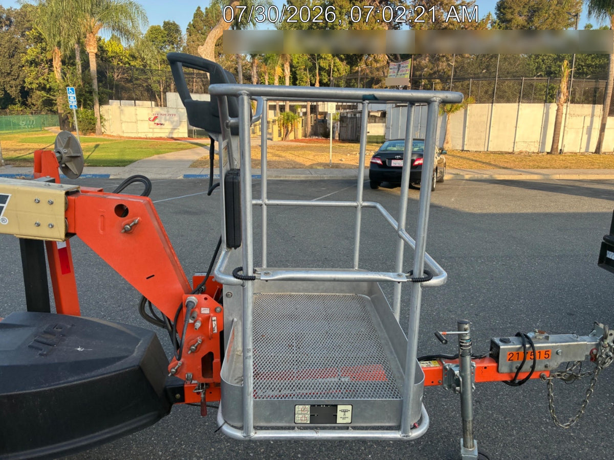 2022 JLG T350