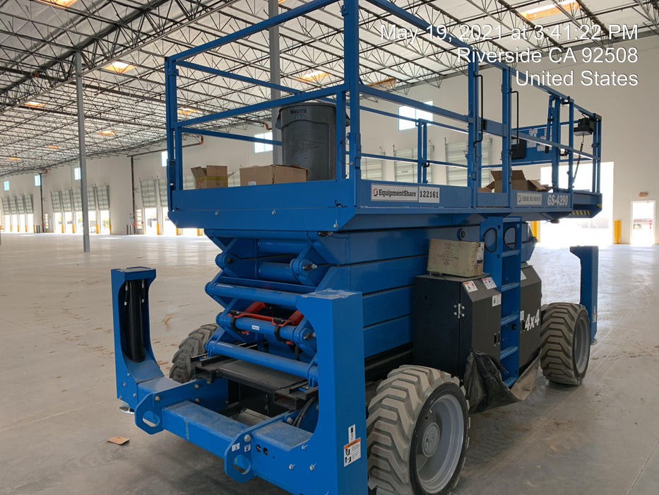 2020 GENIE GS-4390 RT