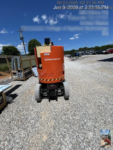 2025 JLG E300AJP