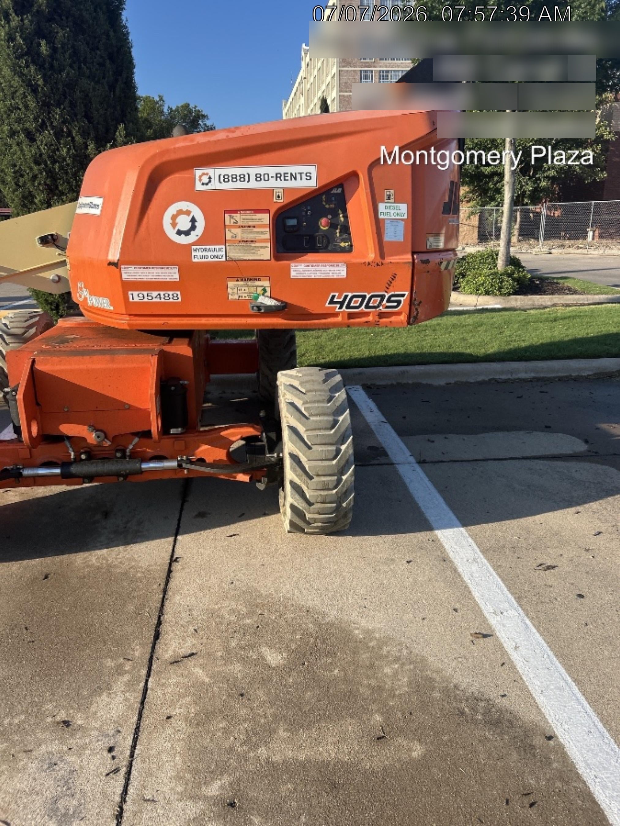 2021 JLG 400S