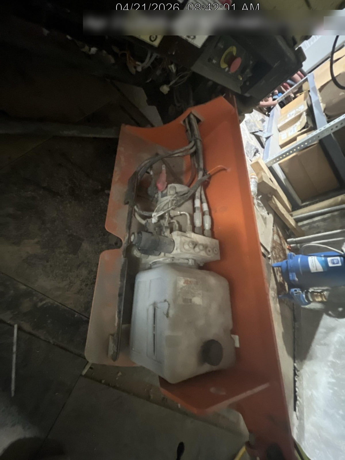 2021 JLG ES1932