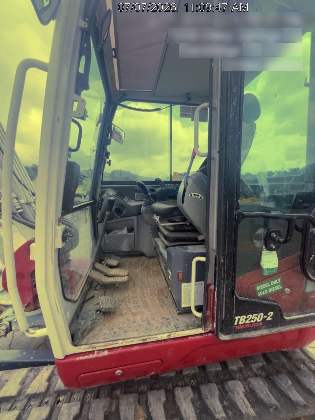 2023 TAKEUCHI TB250-2CR