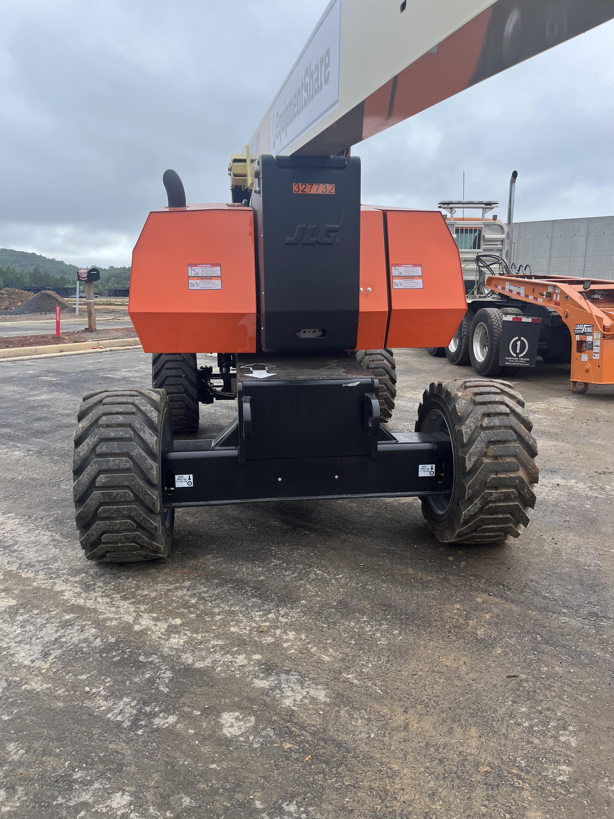2023 JLG 800AJ