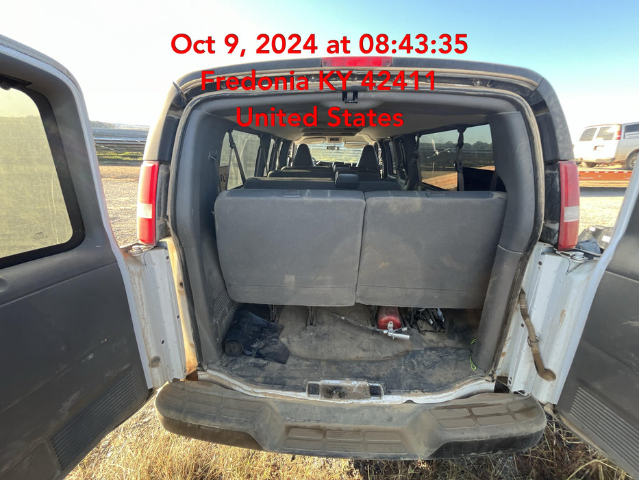 2023 CHEVROLET Express Van - Rental