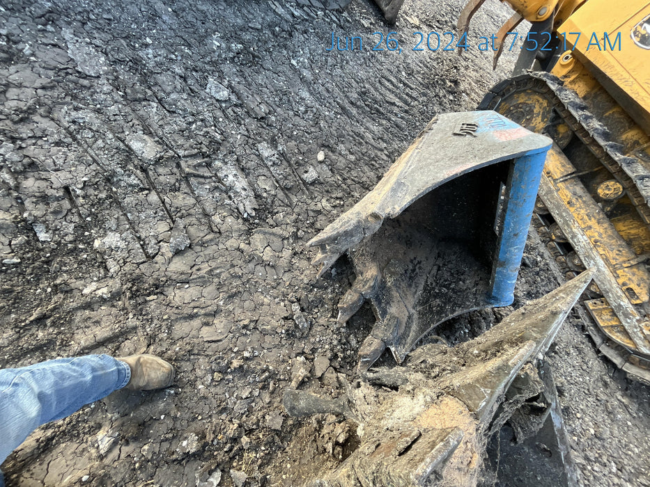 2020 TAG MANUFACTURING 36" V-Bottom Bucket