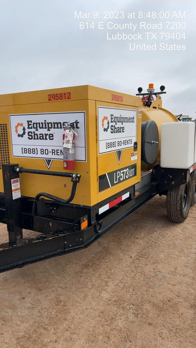 2023 Vac-Tron LP573XDT T4 Koehler Diesel Engine, 500 Gallon Debris Tank, x2 100 Gallon Water Tanks