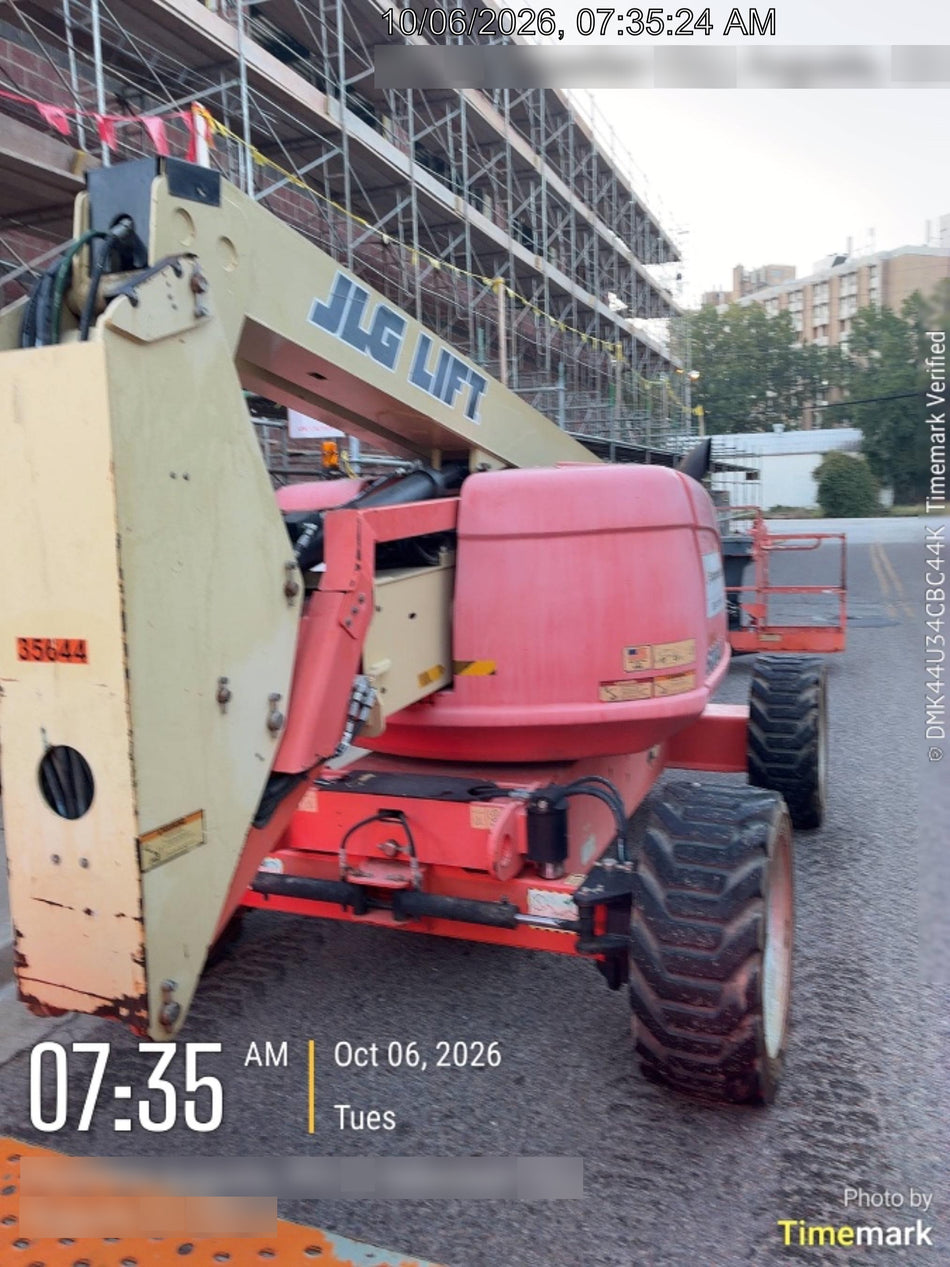 2019 JLG 600AJ
