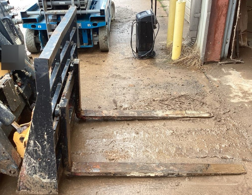 2022 ARROW MATERIAL HANDLING 72" Pallet Forks - Arrow