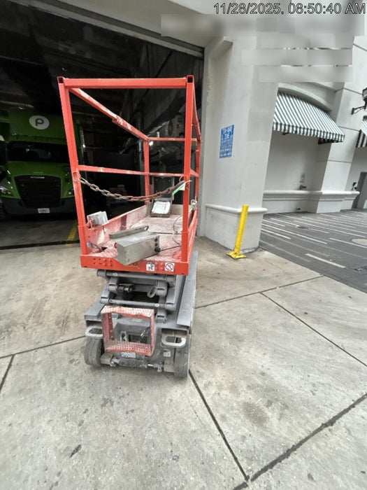 2018 Skyjack SJIII-3219 Skyjack SJIII3219 Scissor Lift w/Trojan Batteries