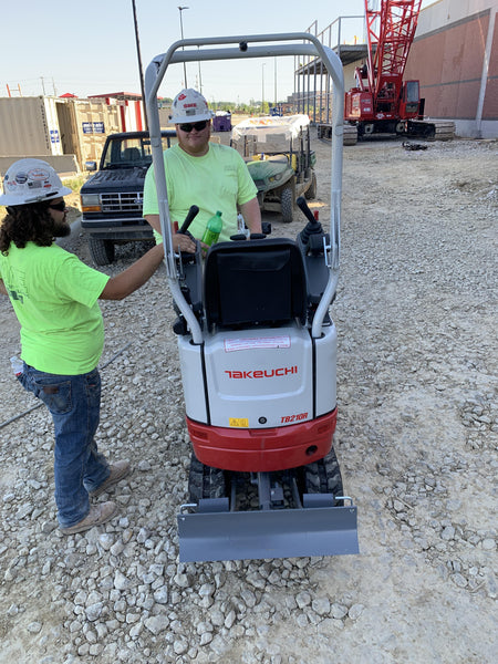 2022 TAKEUCHI TB210R