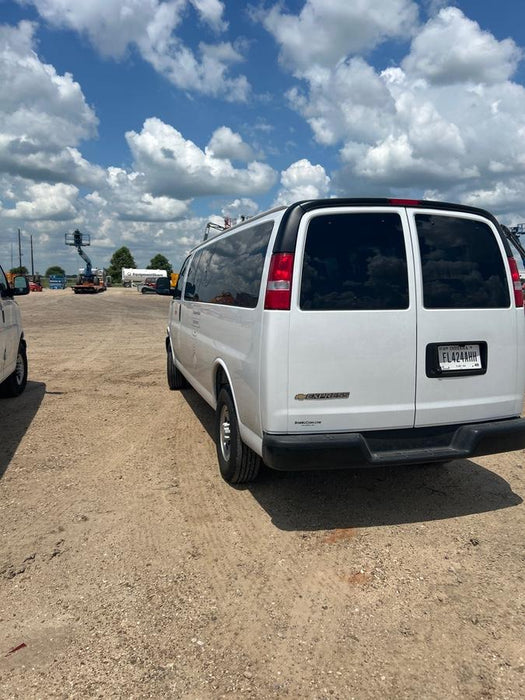 2025 CHEVROLET Express Van - Rental