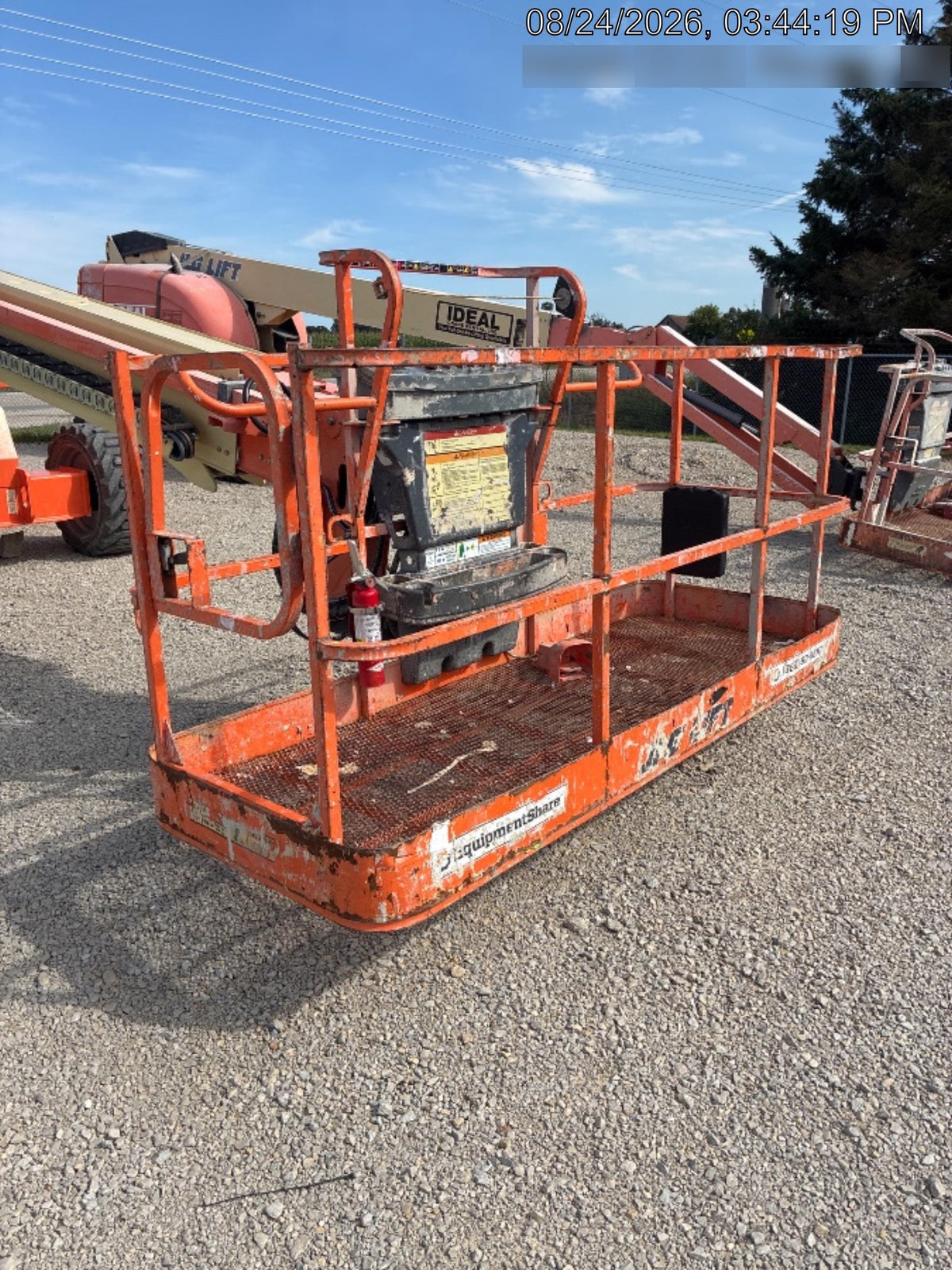 2021 JLG 600S