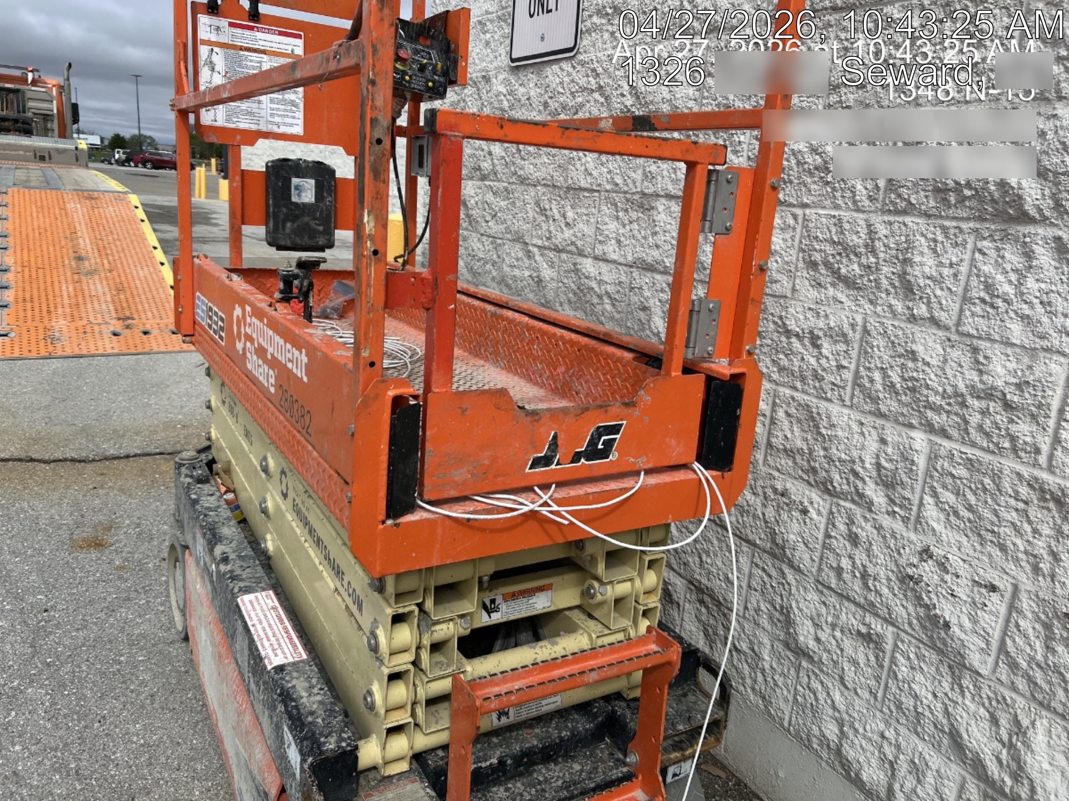 2022 JLG ES1932
