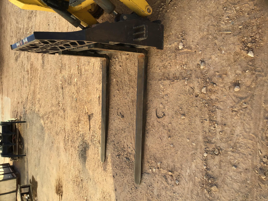 2019 PALADIN 48" Pallet Forks - Paladin