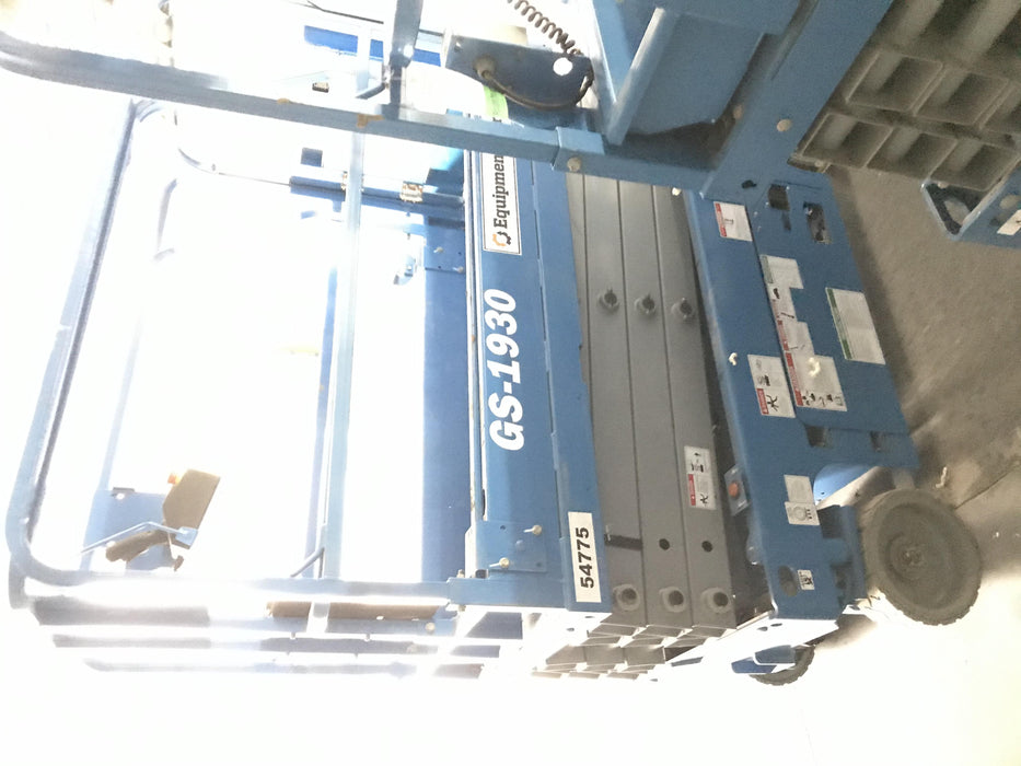 2019 Genie GS-1930 Half Height Swing Gate, 800W Inverter