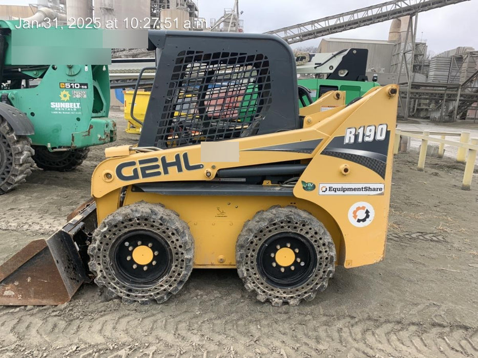 2016 GEHL R190