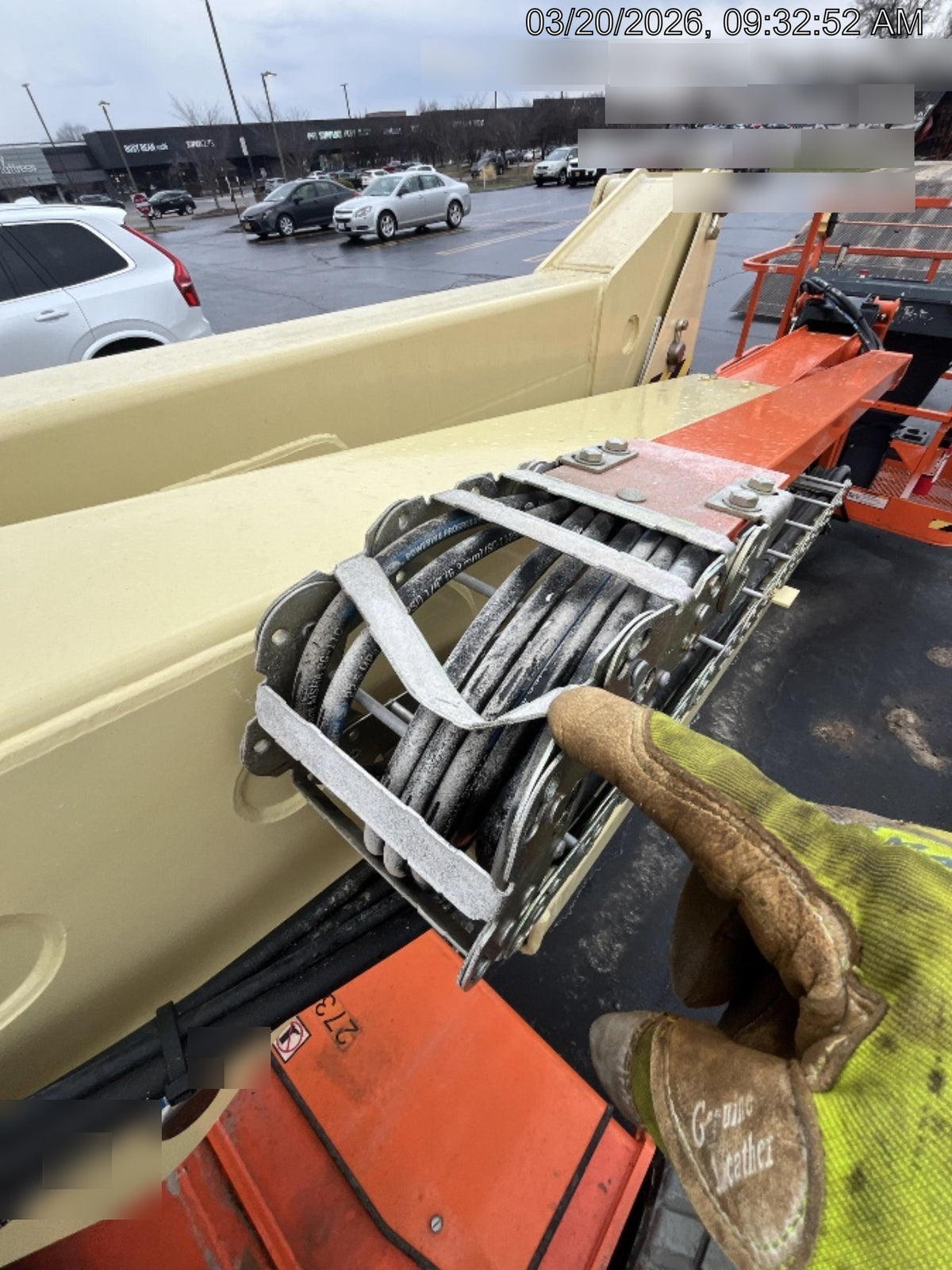 2022 JLG E450AJ