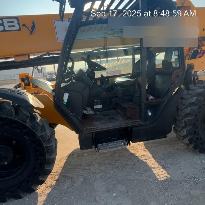 2019 JCB 510-56 Open ROPS, 74 HP, Solid Tires, Worklights, Beacon, Aux Hydraulics, Lifting Eye 72" Carriage/60" Forks