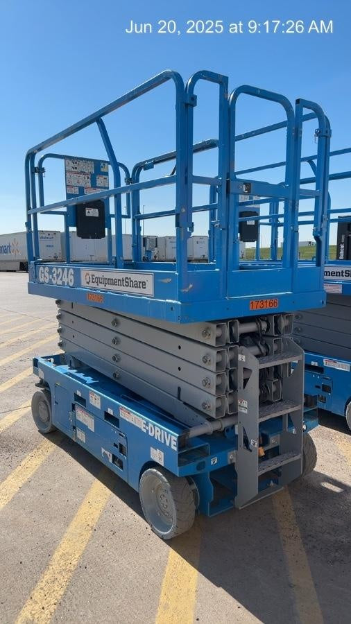 2021 GENIE GS-3246