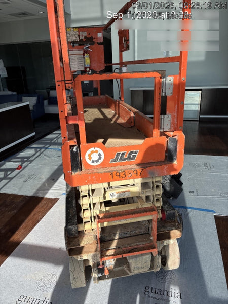 2021 JLG ES1932