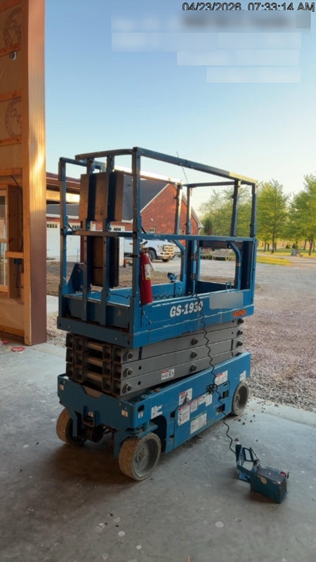 2020 Genie GS-1930 Solid Non Marking Tires, Beacon, Folding rails with half height swing gate