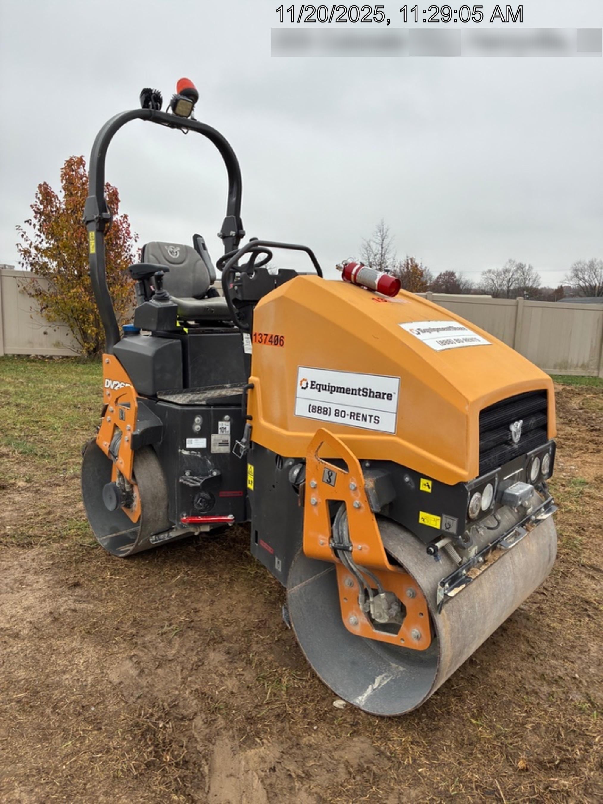 2021 CASE DV26E