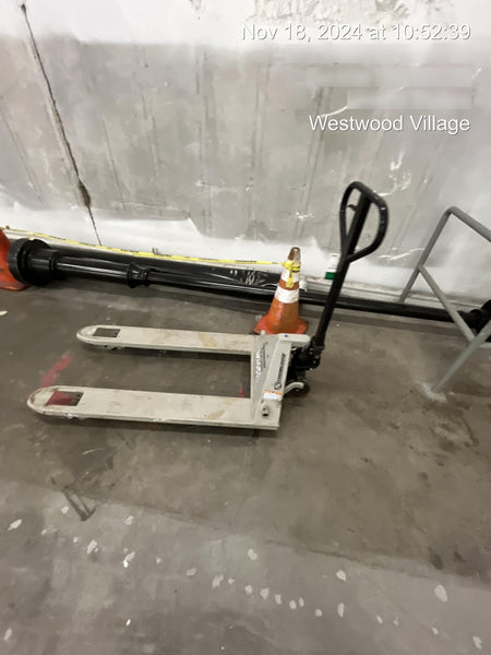 2021 STRONGWAY 4400 lb Pallet Jack