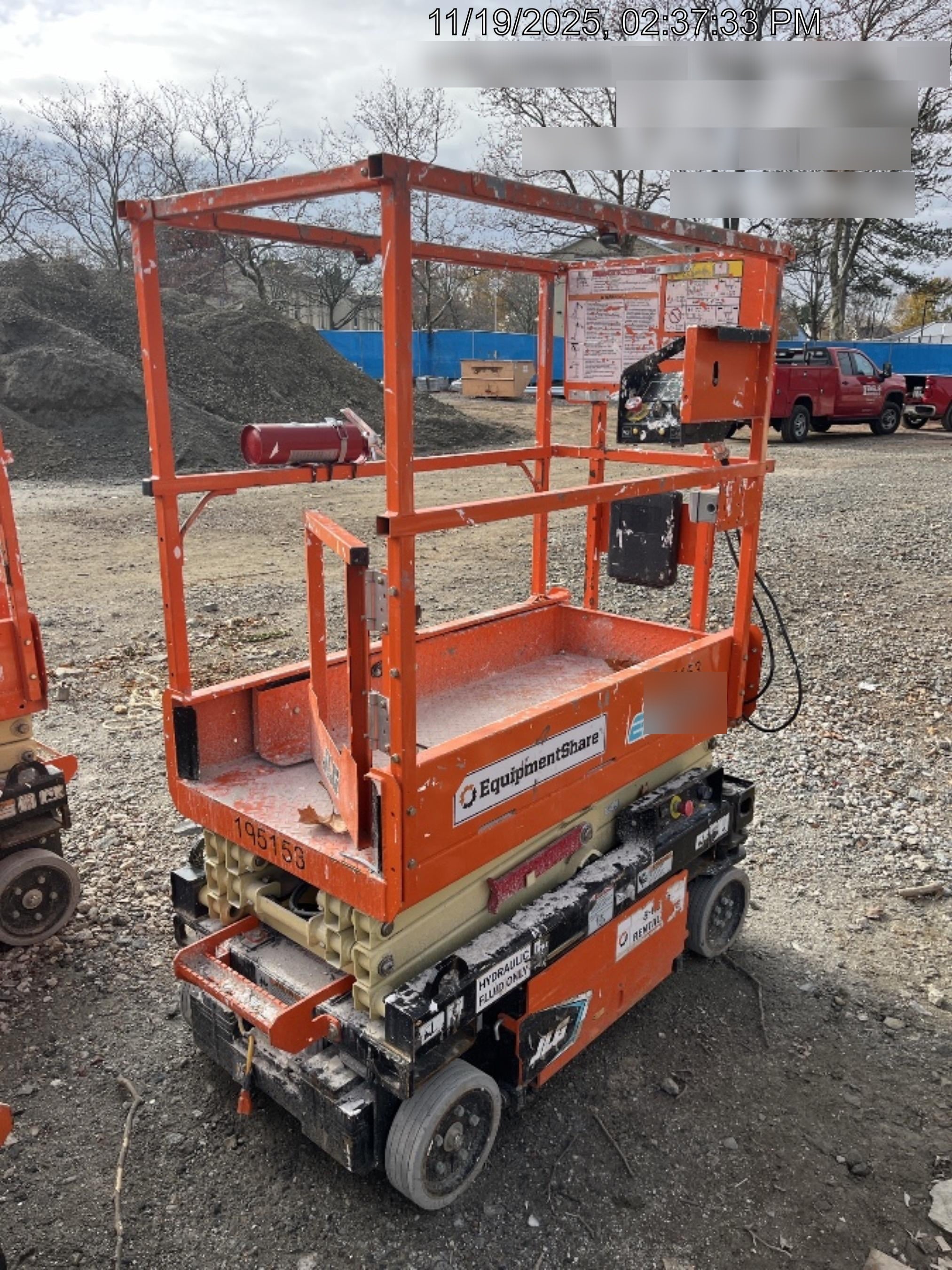 2021 JLG ES1330L