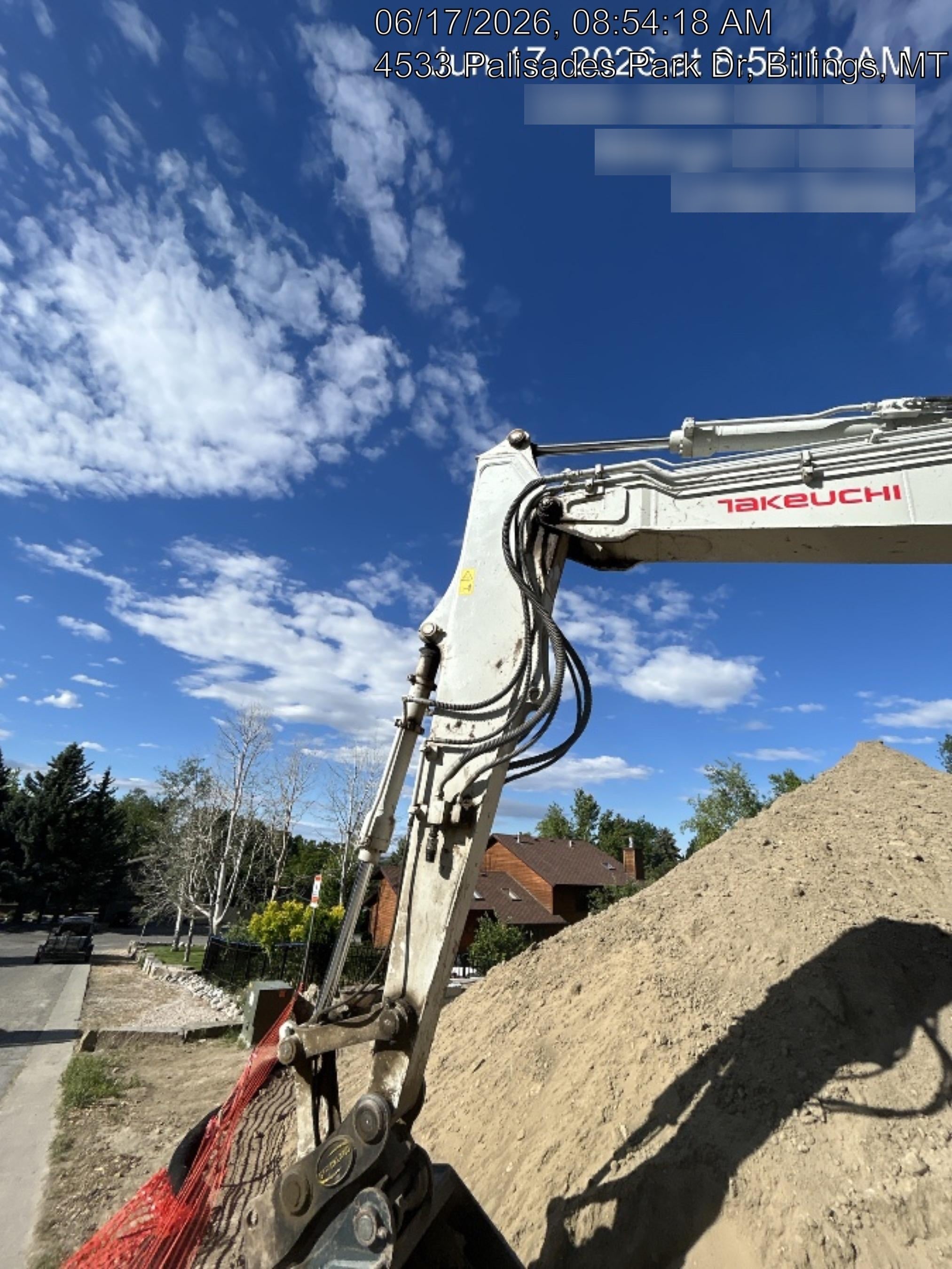 2022 TAKEUCHI TB2150CR