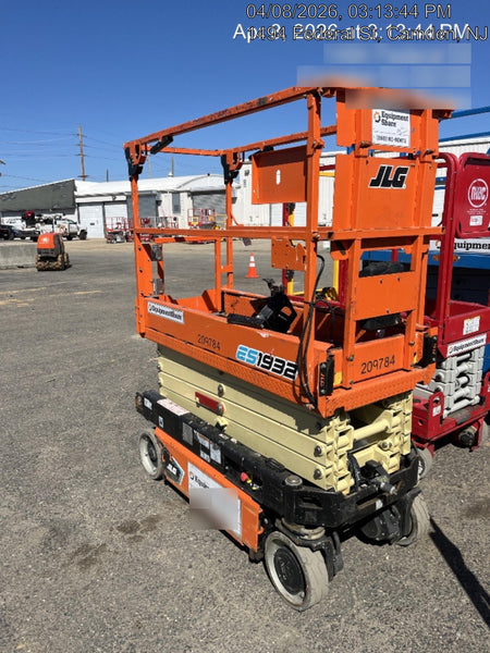 2022 JLG ES1932