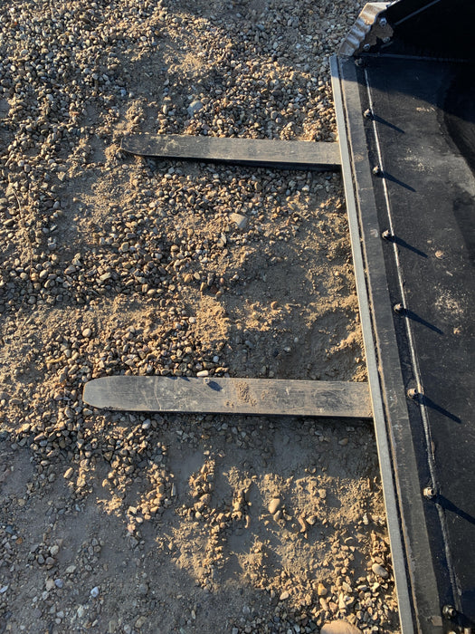 2022 ARROW MATERIAL HANDLING 60" Pallet Forks - Arrow