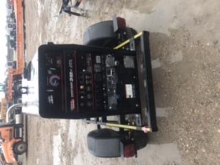 2019 Lincoln Electric Vantage 322 Welder Ready-Pak 3, Two wheel trailer, Fender and Light kit, Cable Rack